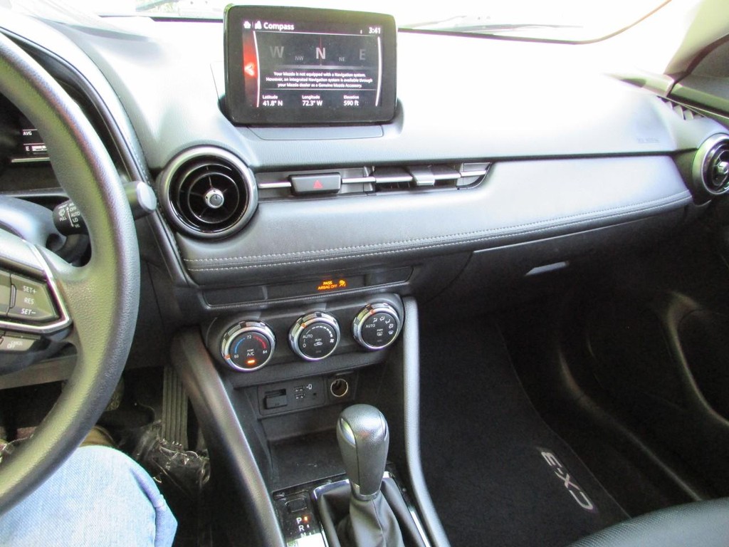 Mazda CX-3 Vehicle Full-screen Gallery Image 05