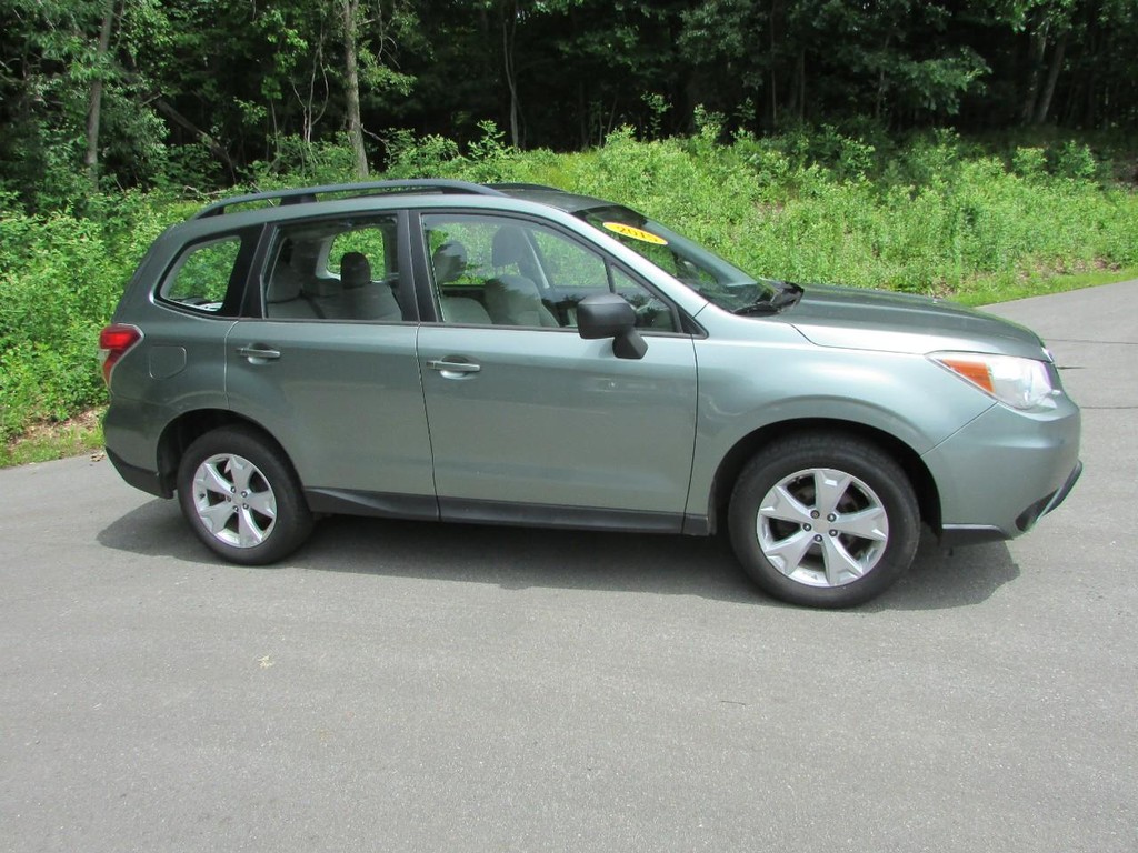 Subaru Forester Vehicle Full-screen Gallery Image 03