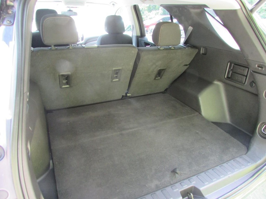 Chevrolet Equinox Vehicle Full-screen Gallery Image 06