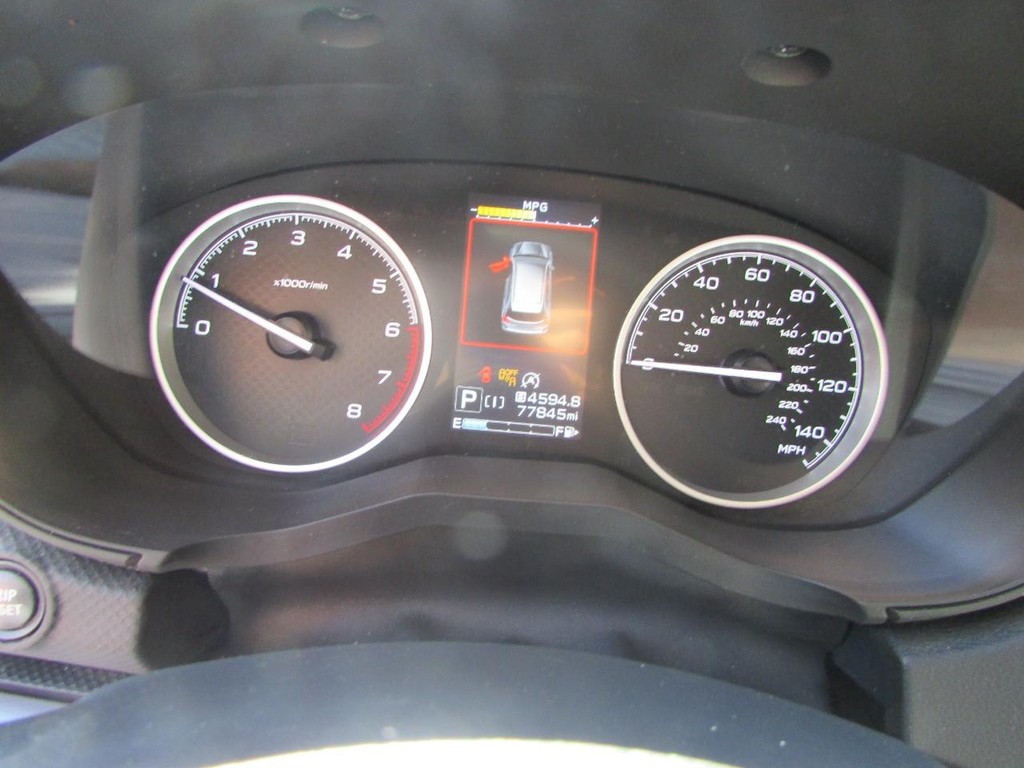 Subaru Forester Vehicle Full-screen Gallery Image 05