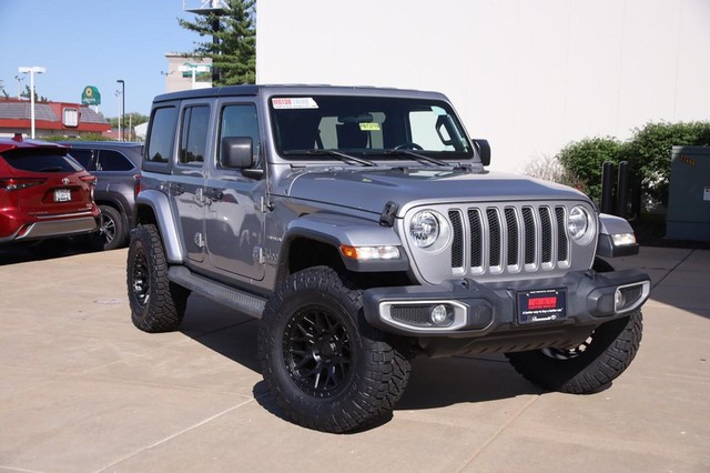 Used 2020 Jeep Wrangler Unlimited Sahara with VIN 1C4HJXEN6LW135658 for sale in Hazelwood, MO