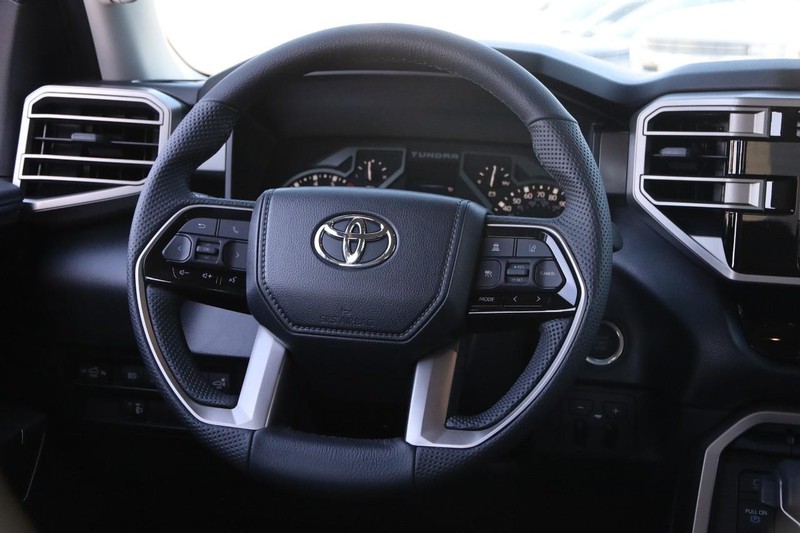 Toyota Tundra 4WD Vehicle Image 22