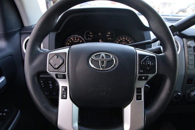 Toyota Tundra 4WD Vehicle Image 13