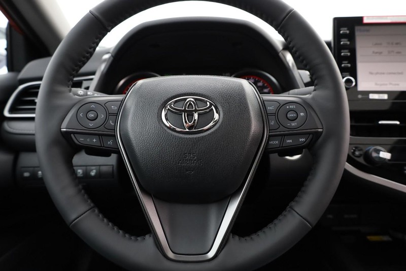 Toyota Camry Vehicle Image 09