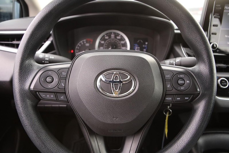 Toyota Corolla Vehicle Image 13
