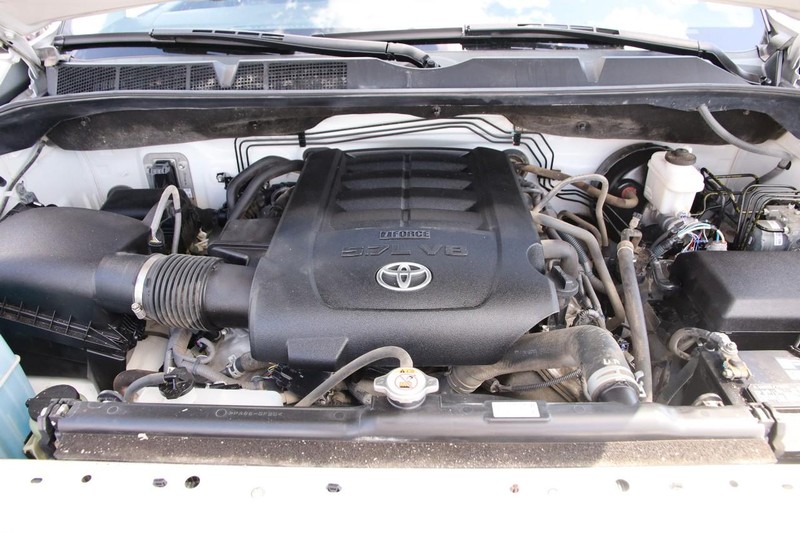 Toyota Tundra 4WD Vehicle Image 29