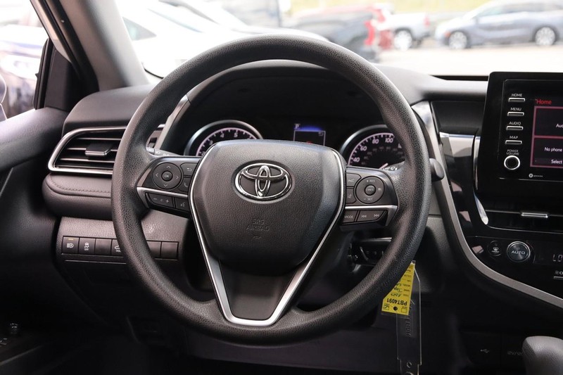 Toyota Camry Vehicle Image 23