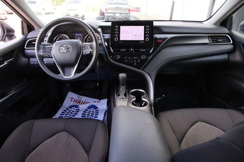 Toyota Camry Vehicle Image 22