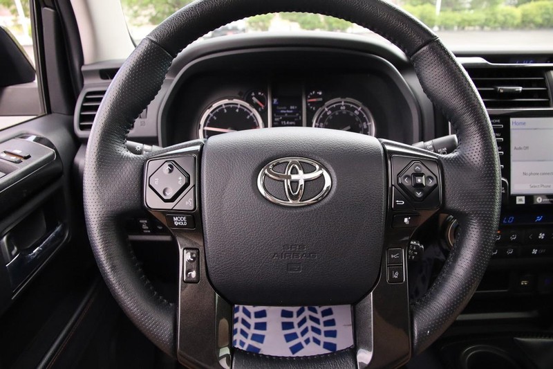 Toyota 4Runner Vehicle Image 13