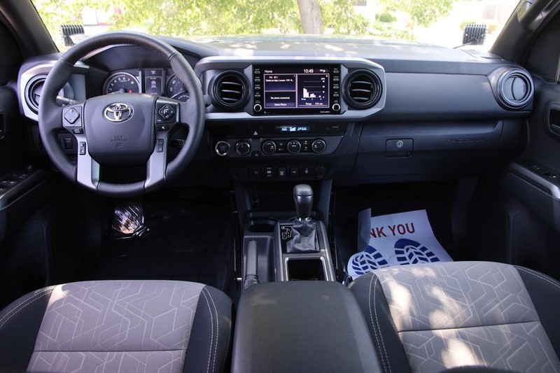 Toyota Tacoma 4WD Vehicle Image 21