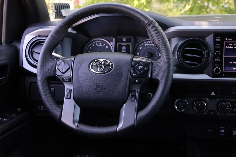 Toyota Tacoma 4WD Vehicle Image 23