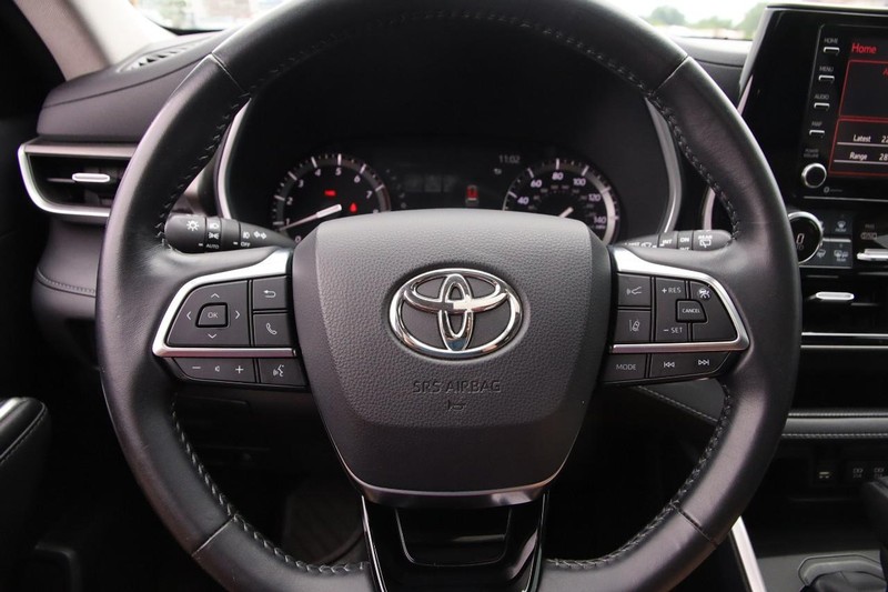 Toyota Highlander Vehicle Image 17