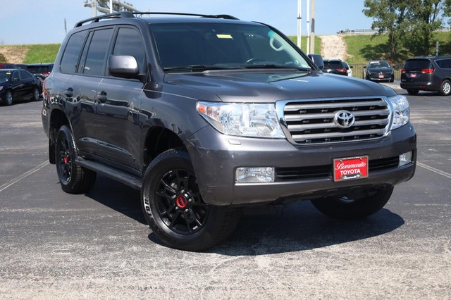 Used 2011 Toyota Land Cruiser Base with VIN JTMHY7AJ7B5012387 for sale in Hazelwood, MO