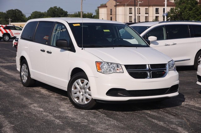 Used 2019 Dodge Grand Caravan SE with VIN 2C4RDGBG4KR530513 for sale in Hazelwood, MO