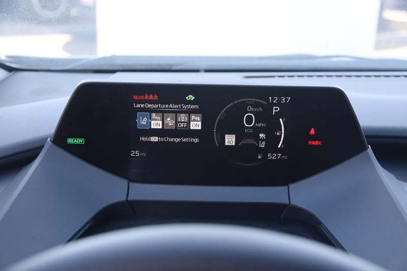 Toyota Prius Vehicle Image 16