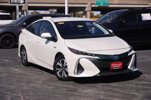 Used 2018 Toyota Prius Prime Premium with VIN JTDKARFP8J3069288 for sale in Hazelwood, MO