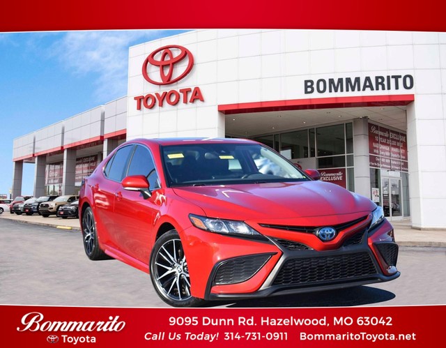 2023 Toyota Camry Hybrid SE at Bommarito Toyota in Hazelwood MO