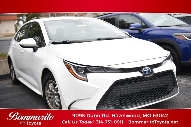 2022 Toyota Corolla Hybrid LE at Bommarito Toyota in Hazelwood MO