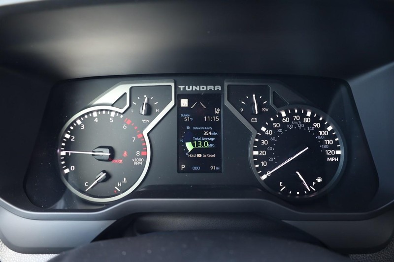 Toyota Tundra 4WD Vehicle Image 11