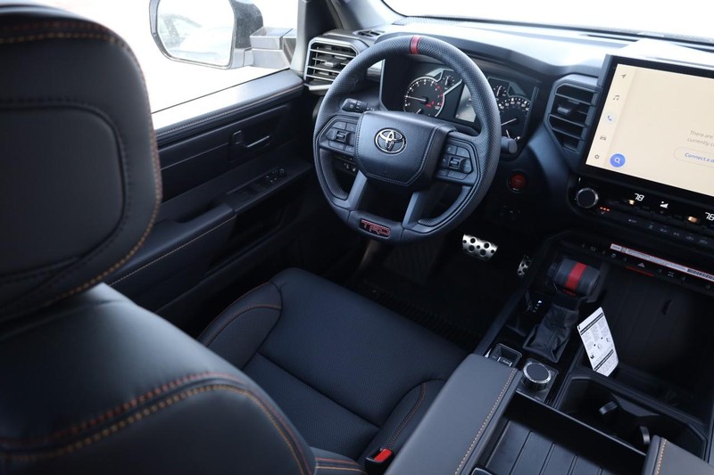 Toyota Tundra 4WD Vehicle Image 25