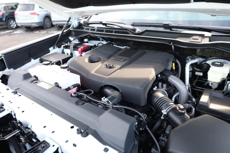 Toyota Tundra 4WD Vehicle Image 26