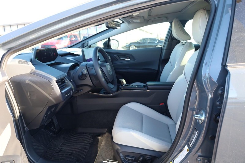 Toyota Prius Vehicle Image 08