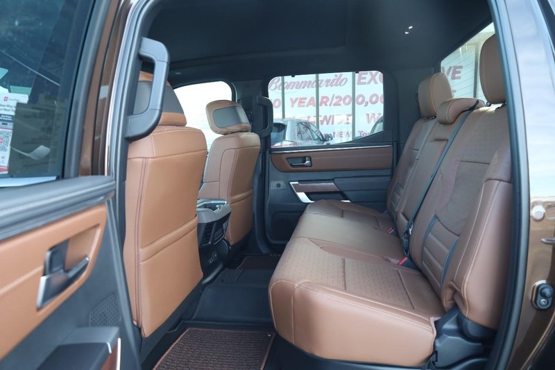 Toyota Tundra 4WD Vehicle Image 22