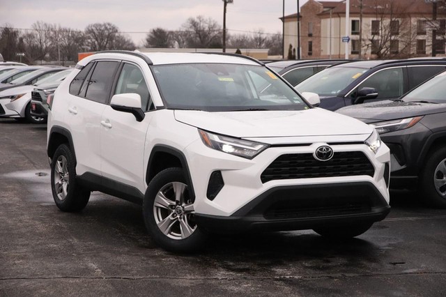 Used 2022 Toyota RAV4 XLE with VIN 2T3W1RFV5NW197782 for sale in Hazelwood, MO