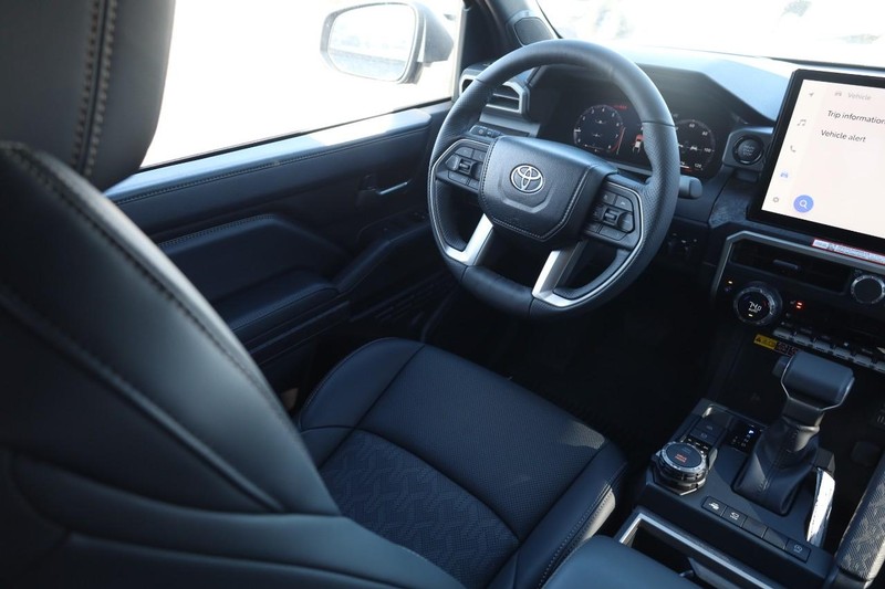 Toyota Tacoma 4WD Vehicle Image 24