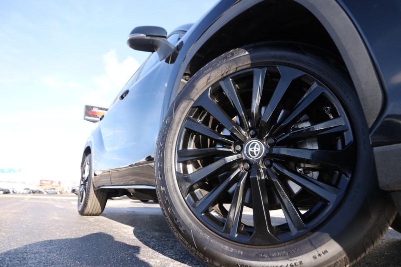 Toyota Highlander Vehicle Image 04