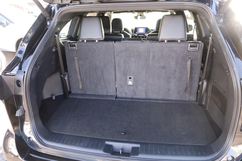 Toyota Highlander Vehicle Image 10