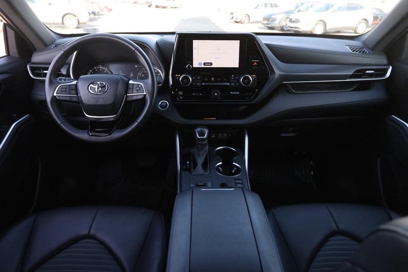 Toyota Highlander Vehicle Image 27