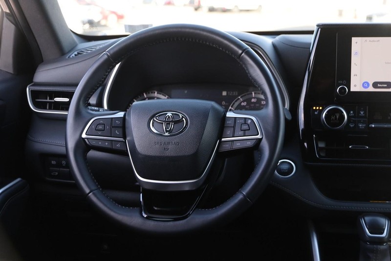 Toyota Highlander Vehicle Image 29