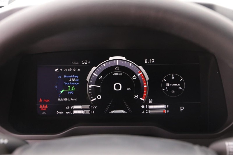 Toyota Tundra 4WD Vehicle Image 14