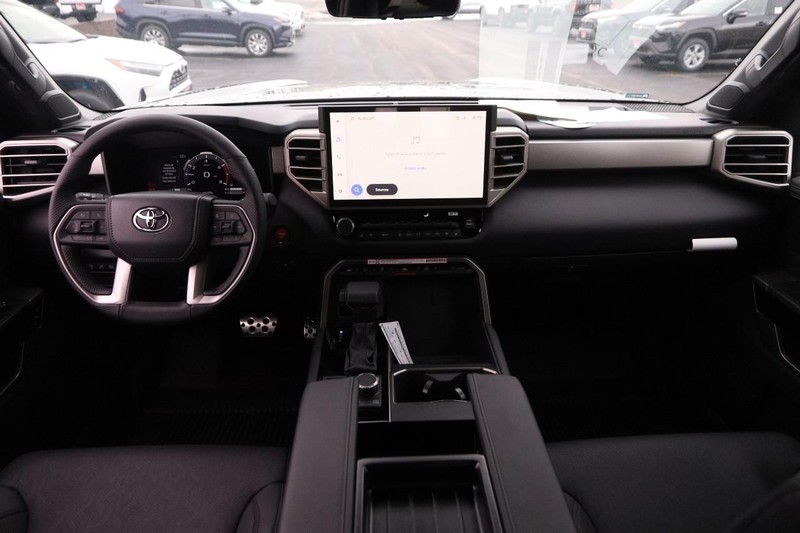 Toyota Tundra 4WD Vehicle Image 21