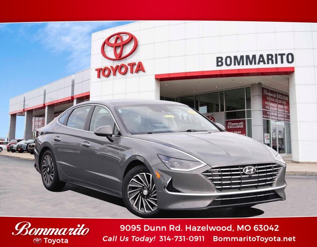 2021 Hyundai Sonata Hybrid Limited at Bommarito Toyota in Hazelwood MO