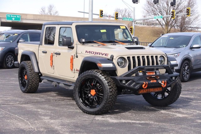 Used 2020 Jeep Gladiator Mojave with VIN 1C6JJTEG9LL217775 for sale in Hazelwood, MO