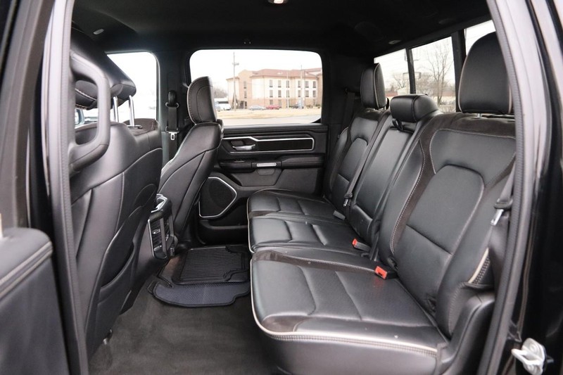 Ram 1500 Vehicle Image 11
