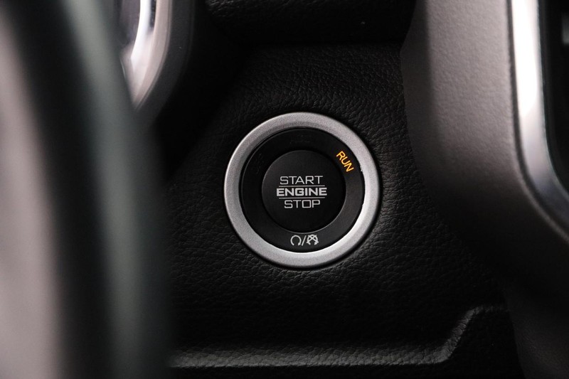 Ram 1500 Vehicle Image 16
