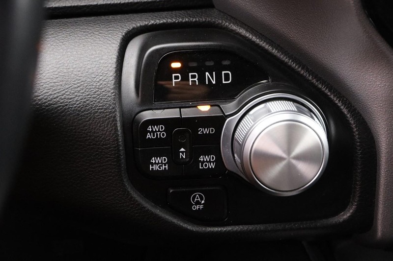 Ram 1500 Vehicle Image 17