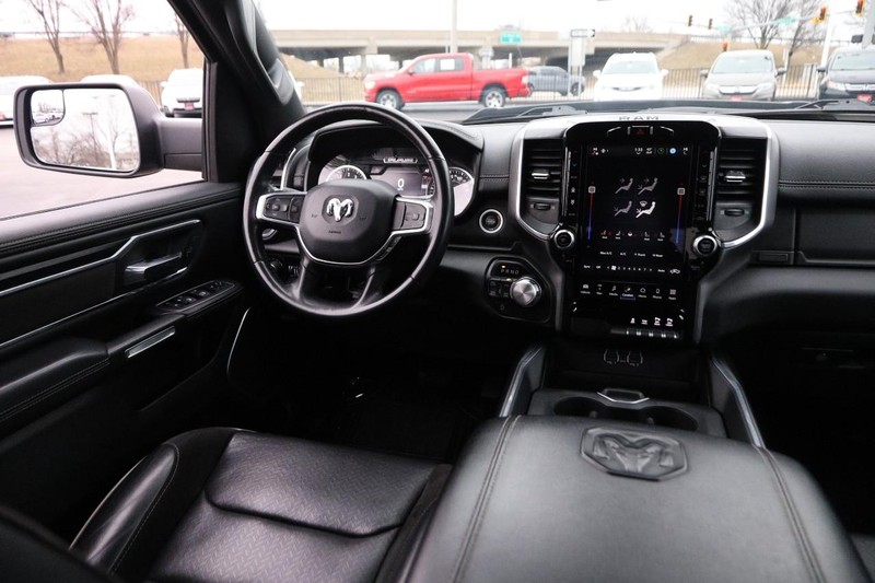 Ram 1500 Vehicle Image 23