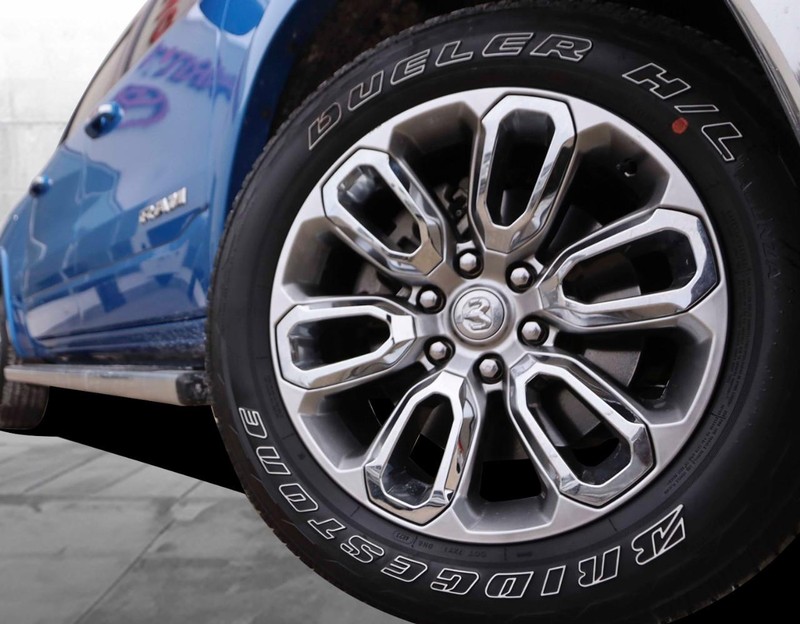 Ram 1500 Vehicle Image 03