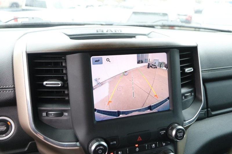 Ram 1500 Vehicle Image 16
