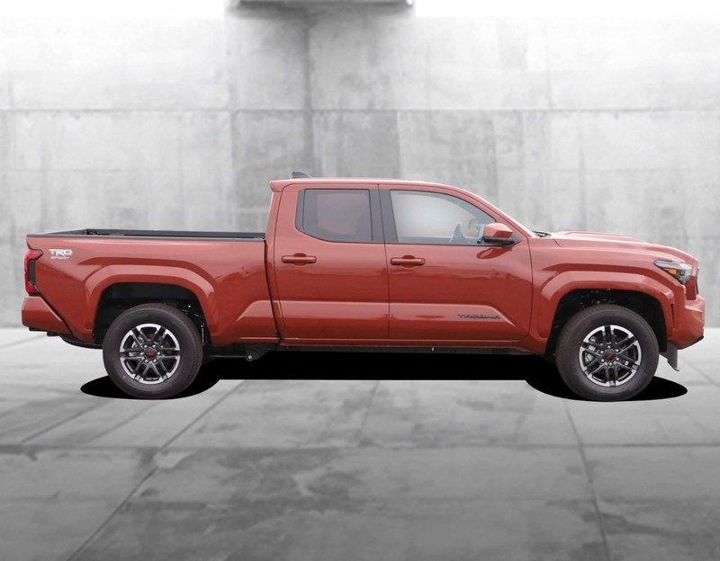 Toyota Tacoma 4WD Vehicle Image 05