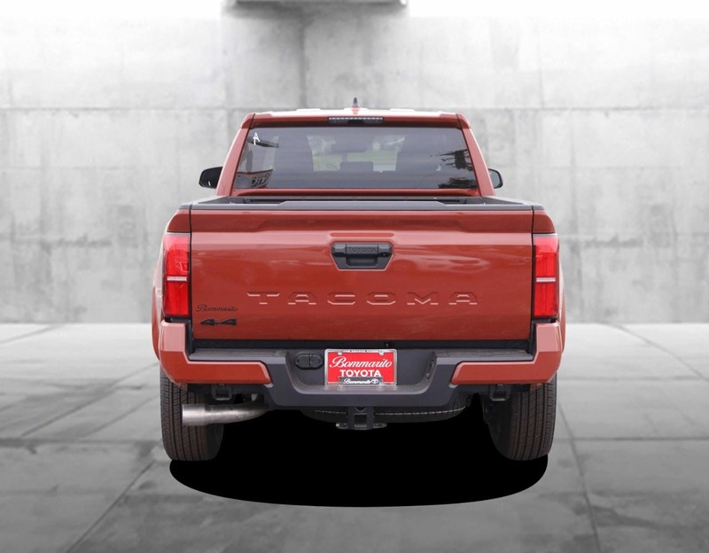 Toyota Tacoma 4WD Vehicle Image 06