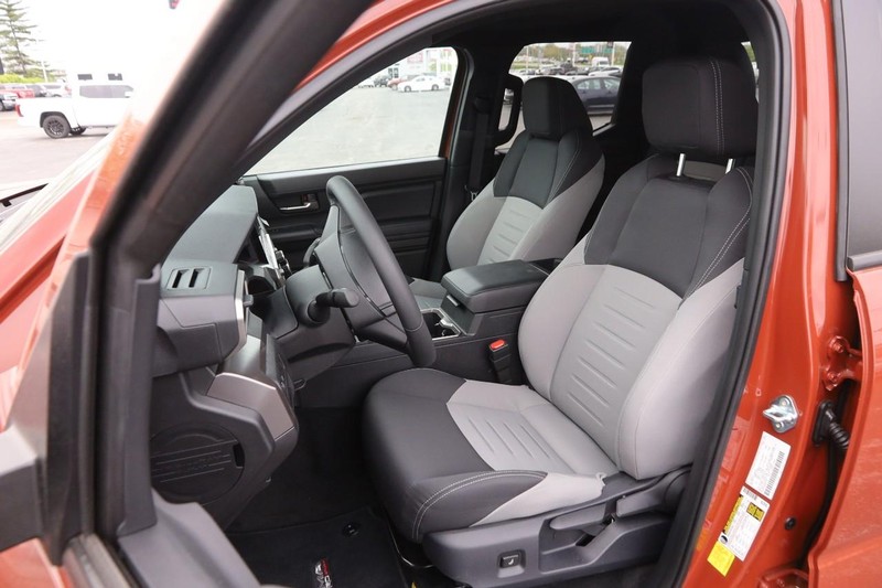 Toyota Tacoma 4WD Vehicle Image 08