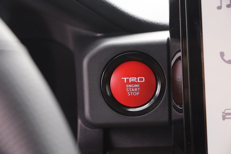 Toyota Tacoma 4WD Vehicle Image 14