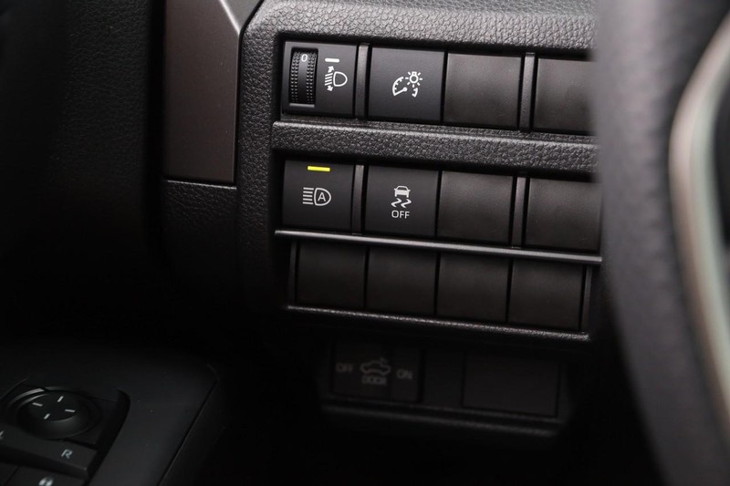 Toyota Tacoma 4WD Vehicle Image 19