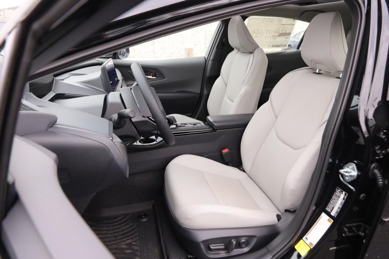 Toyota Prius Vehicle Image 10