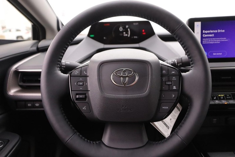 Toyota Prius Vehicle Image 12